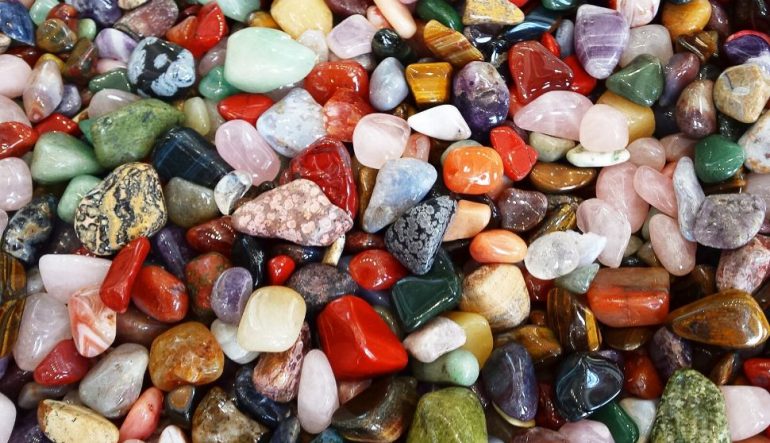 Using Patents to Identify Innovative Company Gems? Ronald Yu
